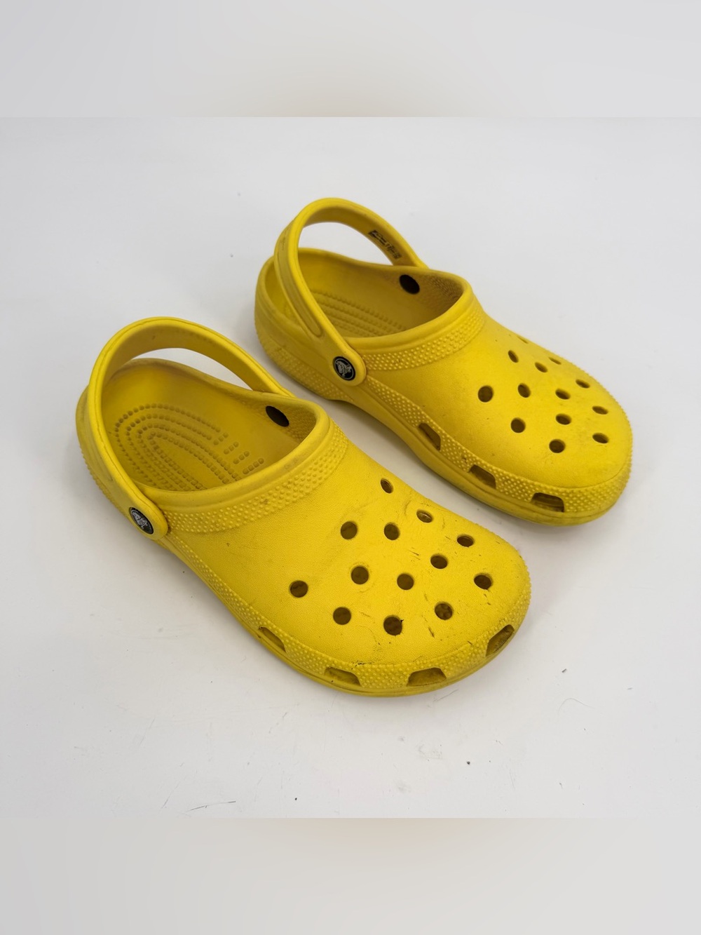 Crocs Clogs M6 W8 Yellow Classic Slip On Comfort Shoes -read